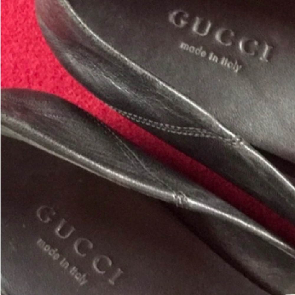 Gucci Black Leather Loafers with Gold Horsebit - Picture 3 of 13